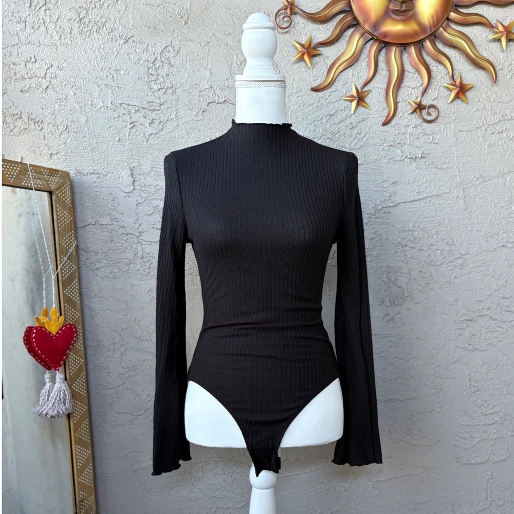 Shein Black Ribbed Mock Neck Long‎ Sleeve Bodysuit Womens Size M
